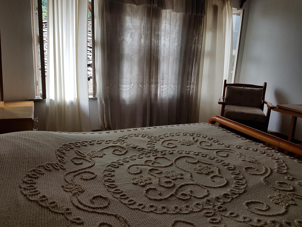 Eva Guesthouse Gjirokaster Luaran gambar